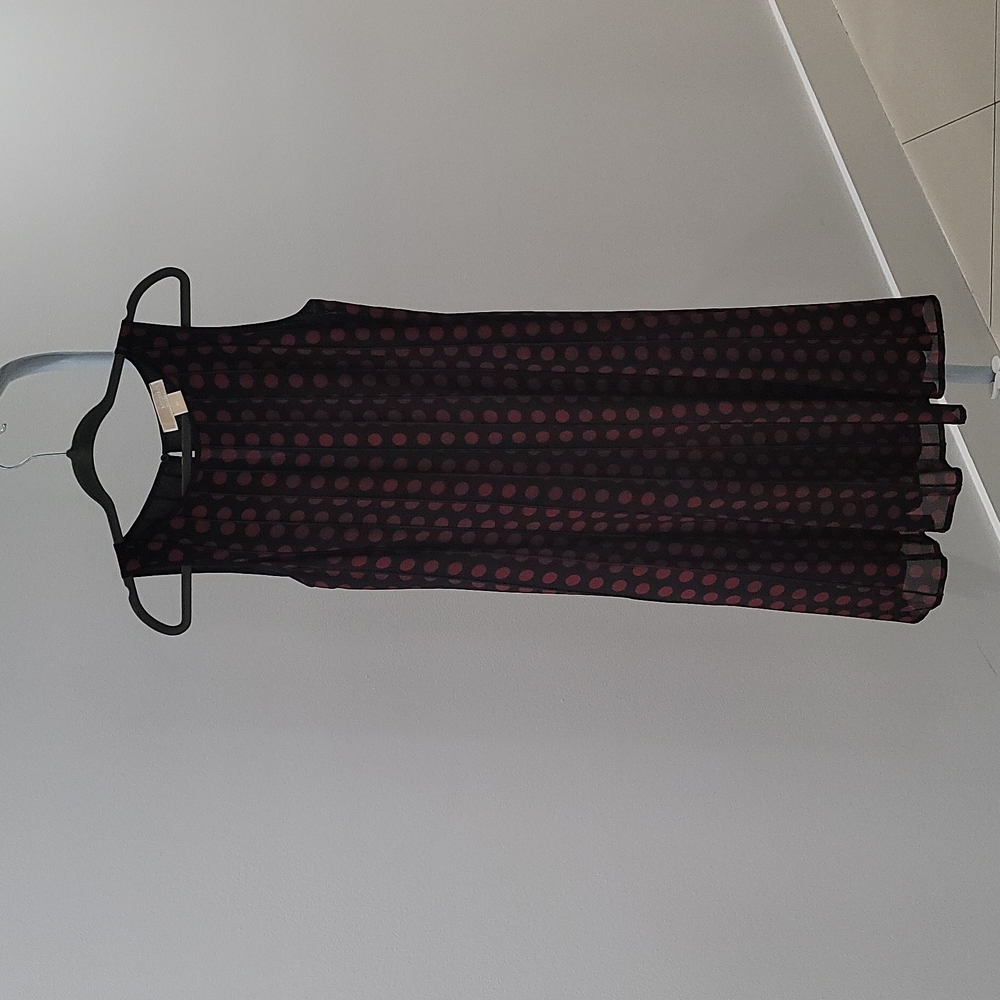 Dress Michael kors, line A, size 8P, red wine color.